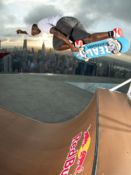 Zion Wright skates The Edge in New York