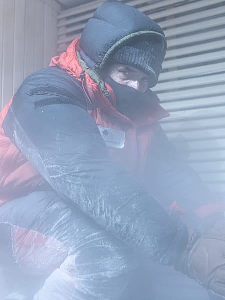 Jazda na rowerze stacjonarnym w temperaturze -165 stopni Celsjusza