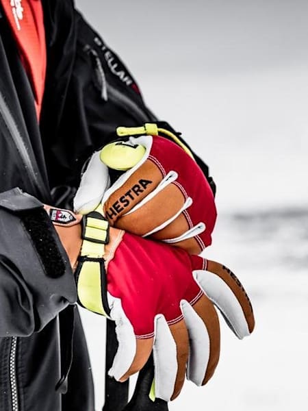 Bester Zugriff auf Stock und Ski.