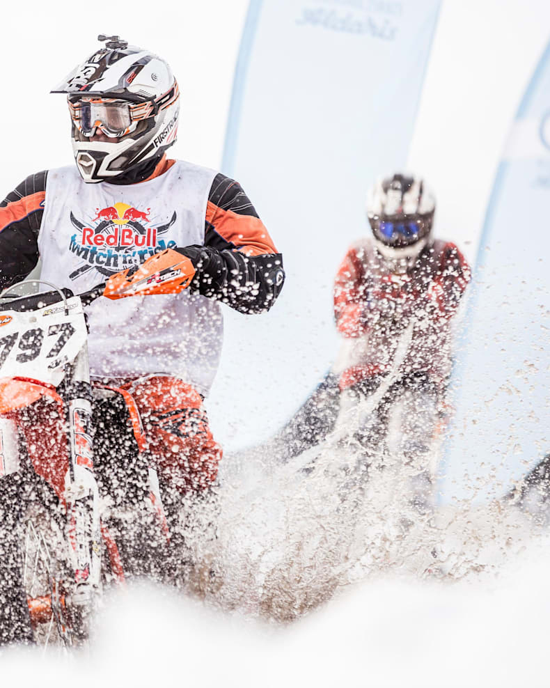 Skijoring Red Bull