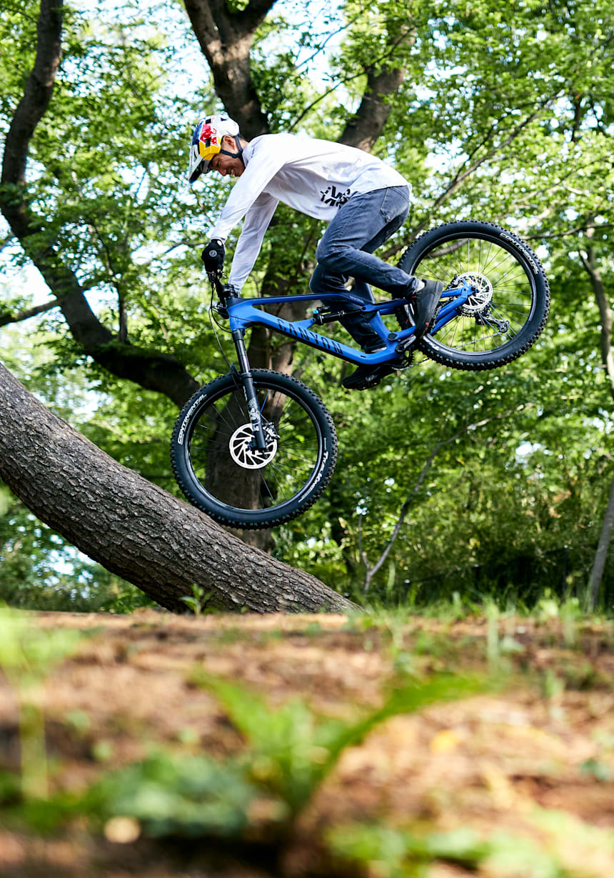 Tomomi Nishikubo: Trial biking u2013 Red Bull Athlete Page