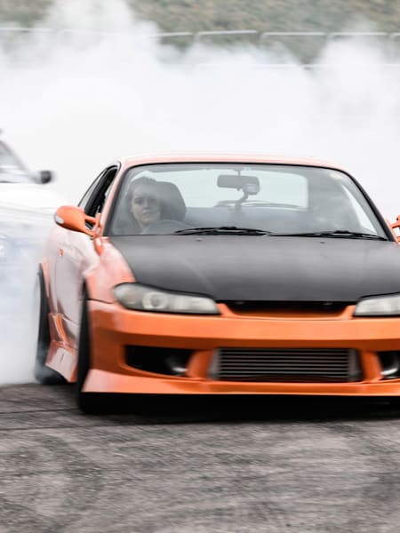First lesson in drifting for Queen B