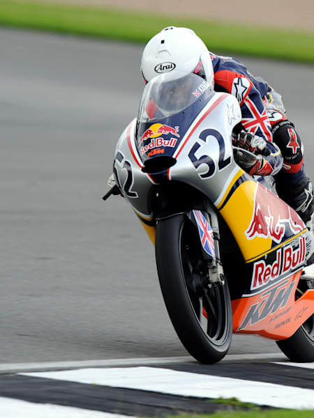 Rain at Donington secures pole for quick starter Kent