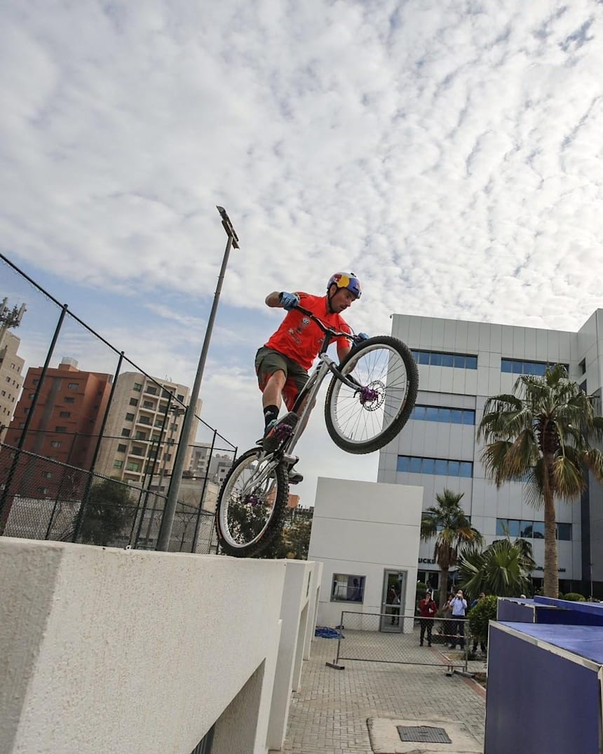 Kenny Belaey Biking In Kuwait Red Bull Mea