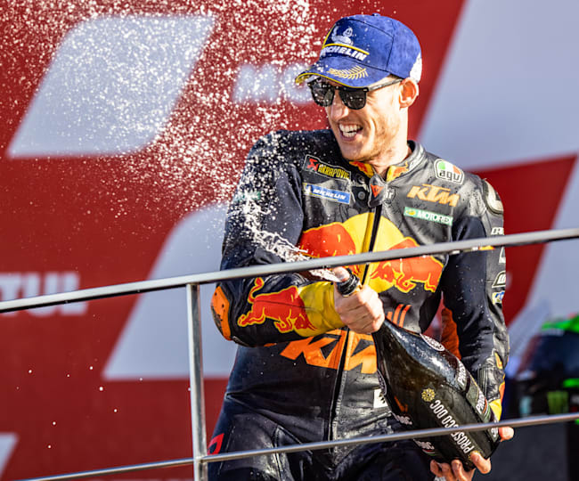 Motogp In Valencia Wieder Ein Bilderbuch Wochenende Fur Ktm