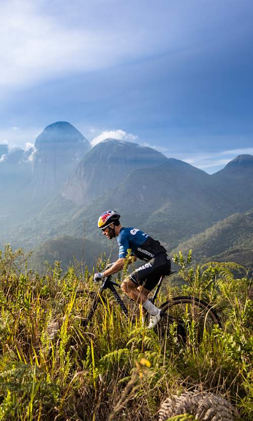 Henrique Avancini treina em Petrópolis para a temporada 2023