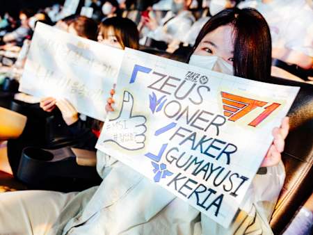 Les T1 partagent avec les Beatles leurs coiffures et une commu de fans planétaire, mais leur truc, c’est l’esport.