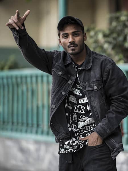 B Boy Burst s story How I got into breaking