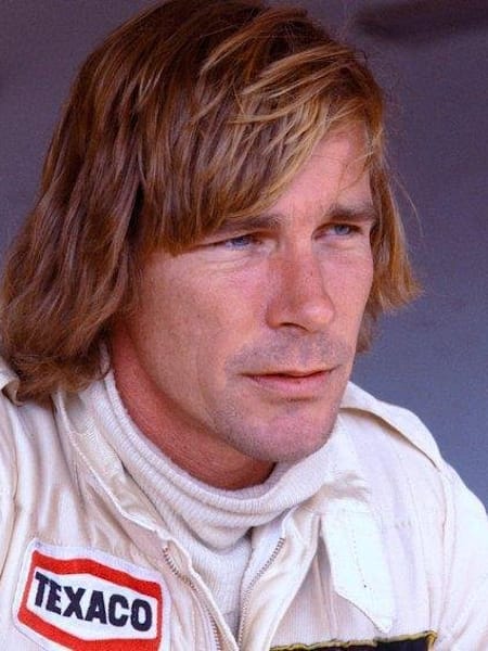James Hunt az F1 laza pilótáinak megtestesítője