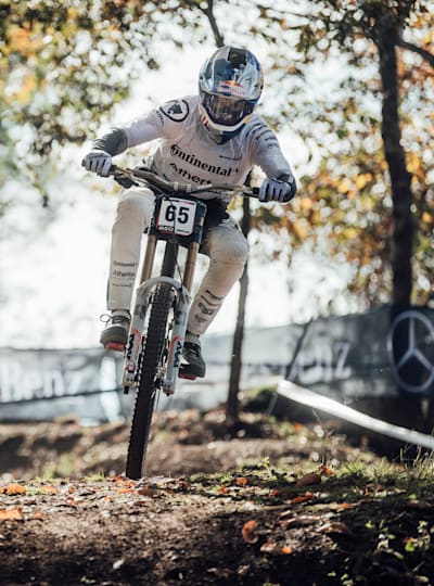 マウンテンバイク ライディングテクニック向上のために意識したい5ポイント Mtb レッドブル
