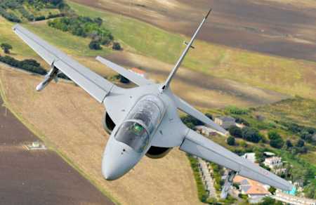 T-346 „Master“ Zweistrahliger Kampfjet  von Alenia Aermacchi 