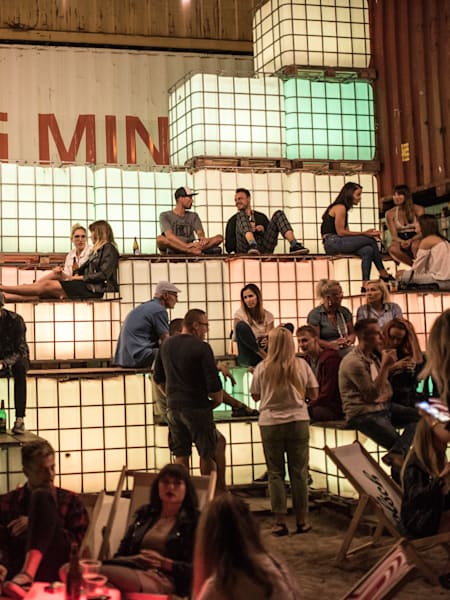 100cznia w Gdańsku kusi industrialnym klimatem