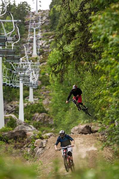 Serie MTB Freestyle: Ride With The Swedes (C02)