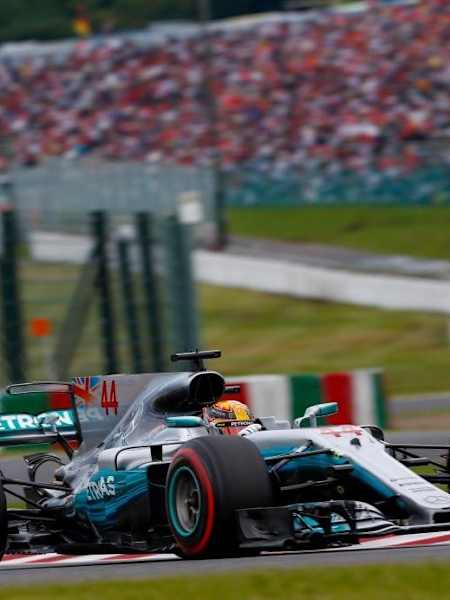 Hamilton velocissimo in Giappone