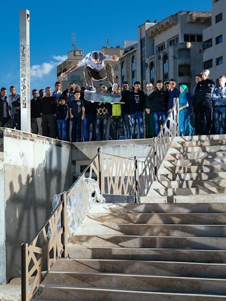 Skate trip au Maroc, de Tanger à Marrakech avec Ryan Lay, Nassim Lachhab, Kris Vile et Klaus Bohms.