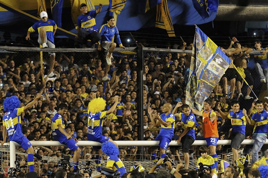 fanaty bolelshiki futbol stadiony