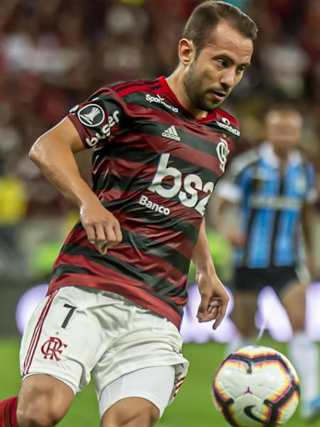 Everton Ribeiro