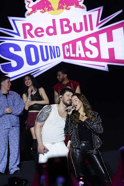 Hadise ve Murat Boz’un karşı karşıya geldiği Red Bull SoundClash