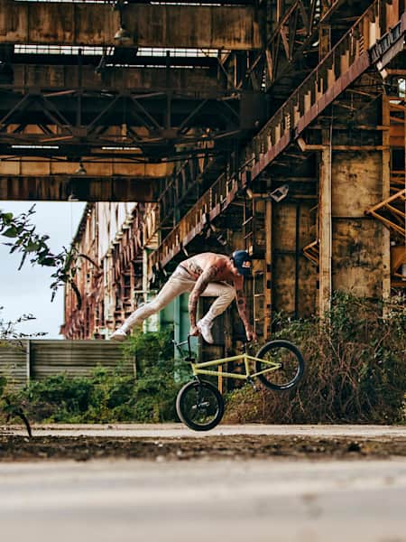 Old man deals bmx