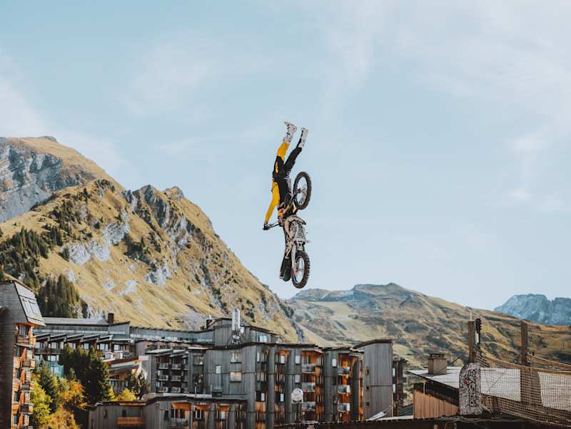 tom pages motocross freestyle avoriaz game art logo