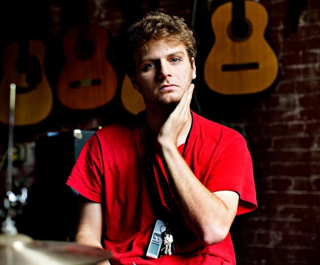 mac demarco red vans
