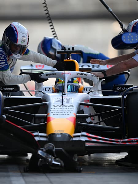Arvid Lindblad driving the Visa Cash App Racing Bulls VCARB 02 stops in the Pitlane during F1 Testing at Yas Marina Circuit on December 09, 2025 in Abu Dhabi, United Arab Emirates. 