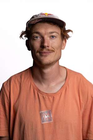Portrait photo of mountain bike freerider Thomas Genon.