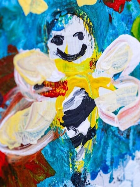 Una foto de la iniciativa de arte de los mini murales de Detroit Hives.