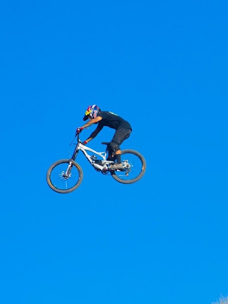 Red Bull Rampage 2014 | Andreu Lacondeguy Cliff Drop