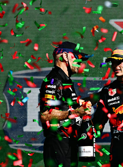 Adrian Newey Celebrating Win In Mexico