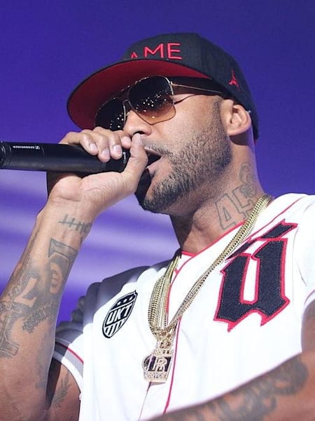 Red Bull Dernier Mot : Le rappeur Booba, maître dans l'art de la punchline et du clash verbal.