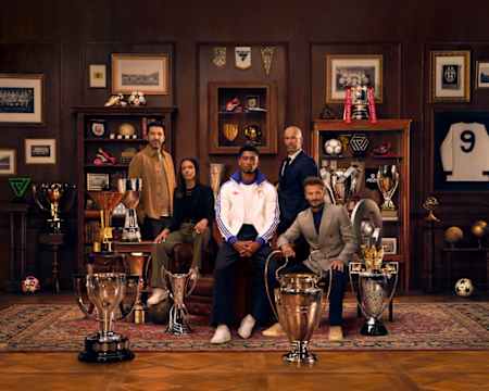 Jude Bellingham is joined by Zinédine Zidane, Aitana Bonmatí, David Beckham and Gianluigi Buffon on the EA Sports FC 25 video game cover.