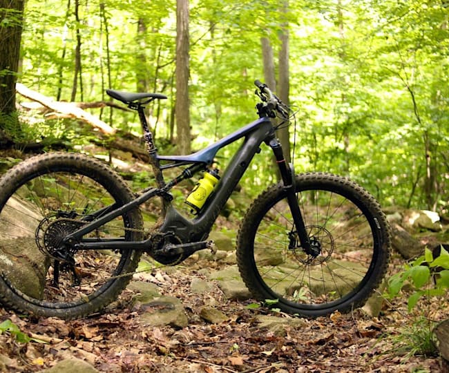 Specialized 2018 Turbo Levo FSR Carbon I Red Bull Bike