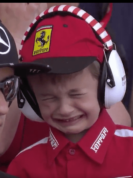 ferrari-help-crying-raikkonen-fan-at-spa