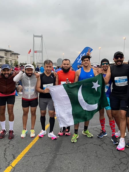Triathletes & marathon runners of Pakistan in Istanbul, Turkey