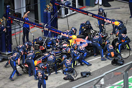 Max Verstappen of the Netherlands driving the (3) Oracle Red Bull Racing RB22 Red Bull Ford makes a pitstop during the F1 Grand Prix of Australia at Albert Park Grand Prix Circuit on March 8