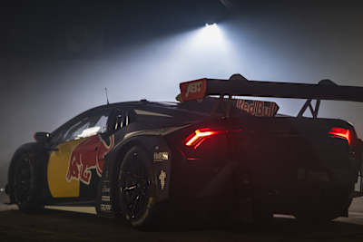 Bild zeigt den Lamborghini Huracán GT3 EVO2 des Teams Red Bull ABT Sportsline.