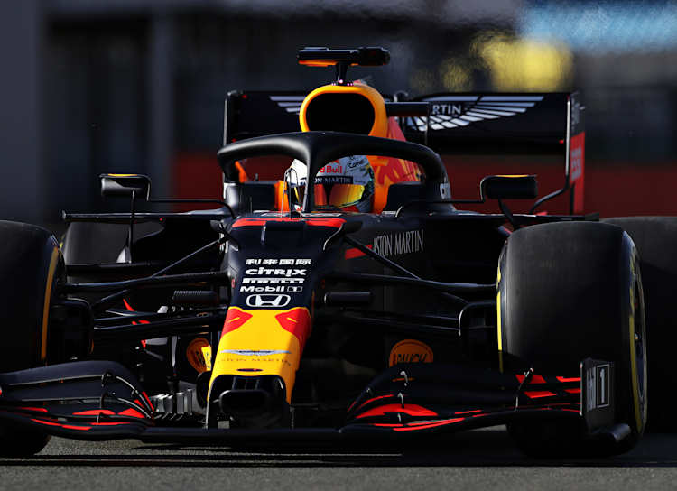 Scuderia Toro RossoがニューマシンSTR13を公開