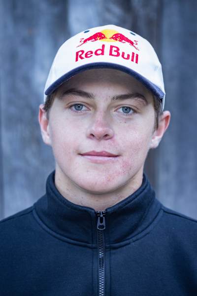 Jake Canter pour un portrait au camp de performance Red Bull à Saas-Fee, en Suisse le 30 septembre, 2021.