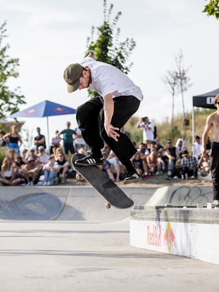 Découvrez notre guide pour bien nettoyer le grip de votre planche de skateboard ?