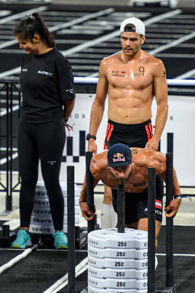 Alexander Rončević pushes the Sled Push at the HYROX World Championships