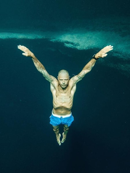 Stig Pryds vai à superfície