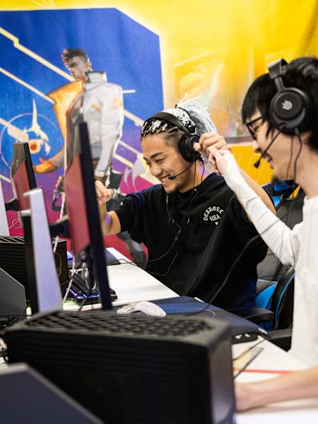 Participantes compiten en el Red Bull Campus Clutch en Tokio, Japón, el 6 de noviembre de 2022.