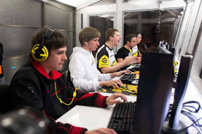 A photo of Na'Vi on-stage at The International 3