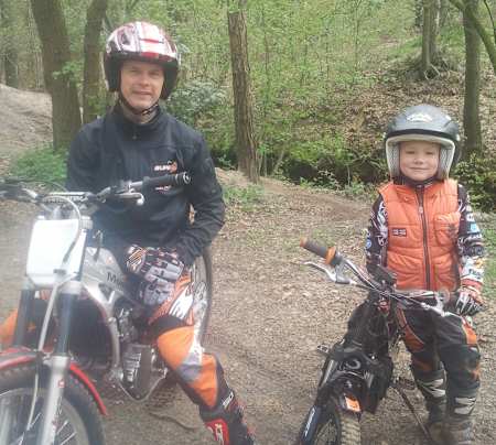 Zonta van den Goorbergh with his father riding in the forest