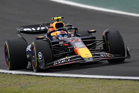 Red Bull RB20 - widoczna przednia krawędź podłogi