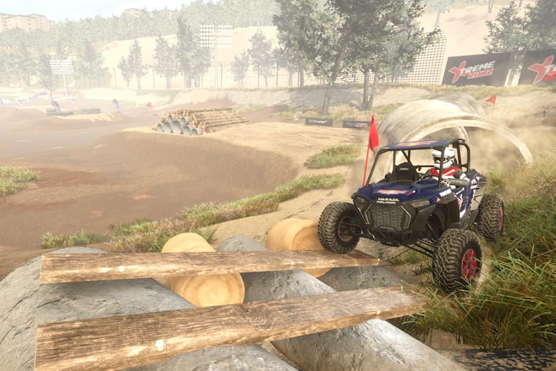ひと味違うオフロードレーシングゲーム ベスト4 ビデオゲーム レッドブル レースゲーム