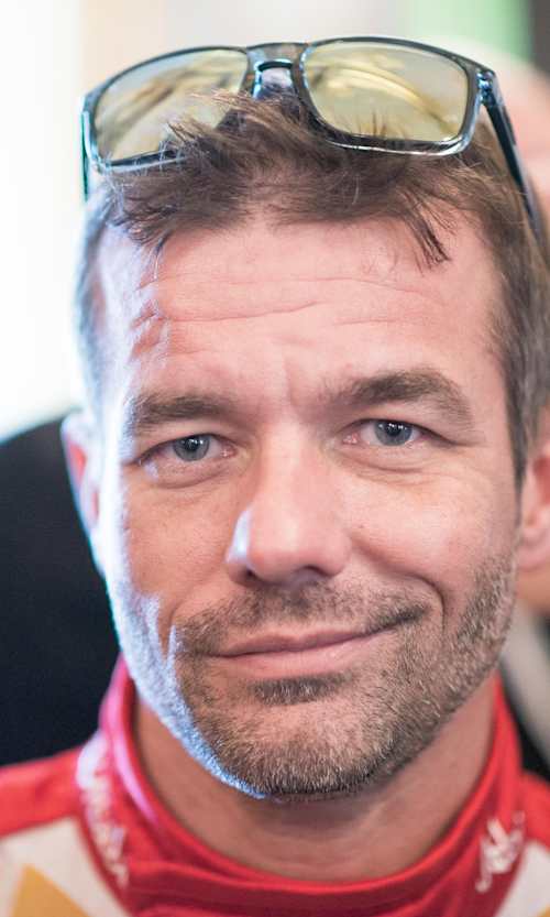Sébastien Loeb participa en el Rally Dakar y en WRX.