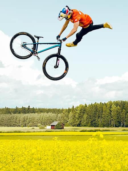 Soderstrom et Godziek dans Field Trippin VTT BMX Video