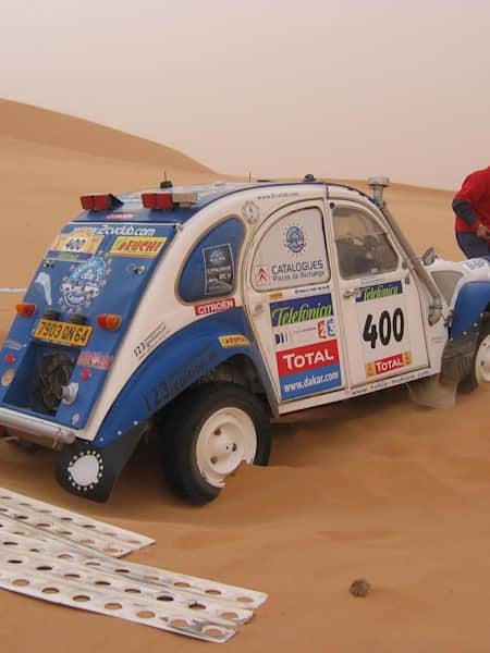 ダカール・ラリーを走った珍車 ベスト10! ダカール・ラリーを走った珍車 ベスト10!